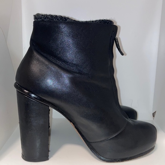 Dolce Vita Shoes | Dolce Vita Black Leather Sweater Knit Ankle Boots 7.5 Booties Zip Up Womens | Color: Black | Size: 7.5 | Pm-46068735's Closet